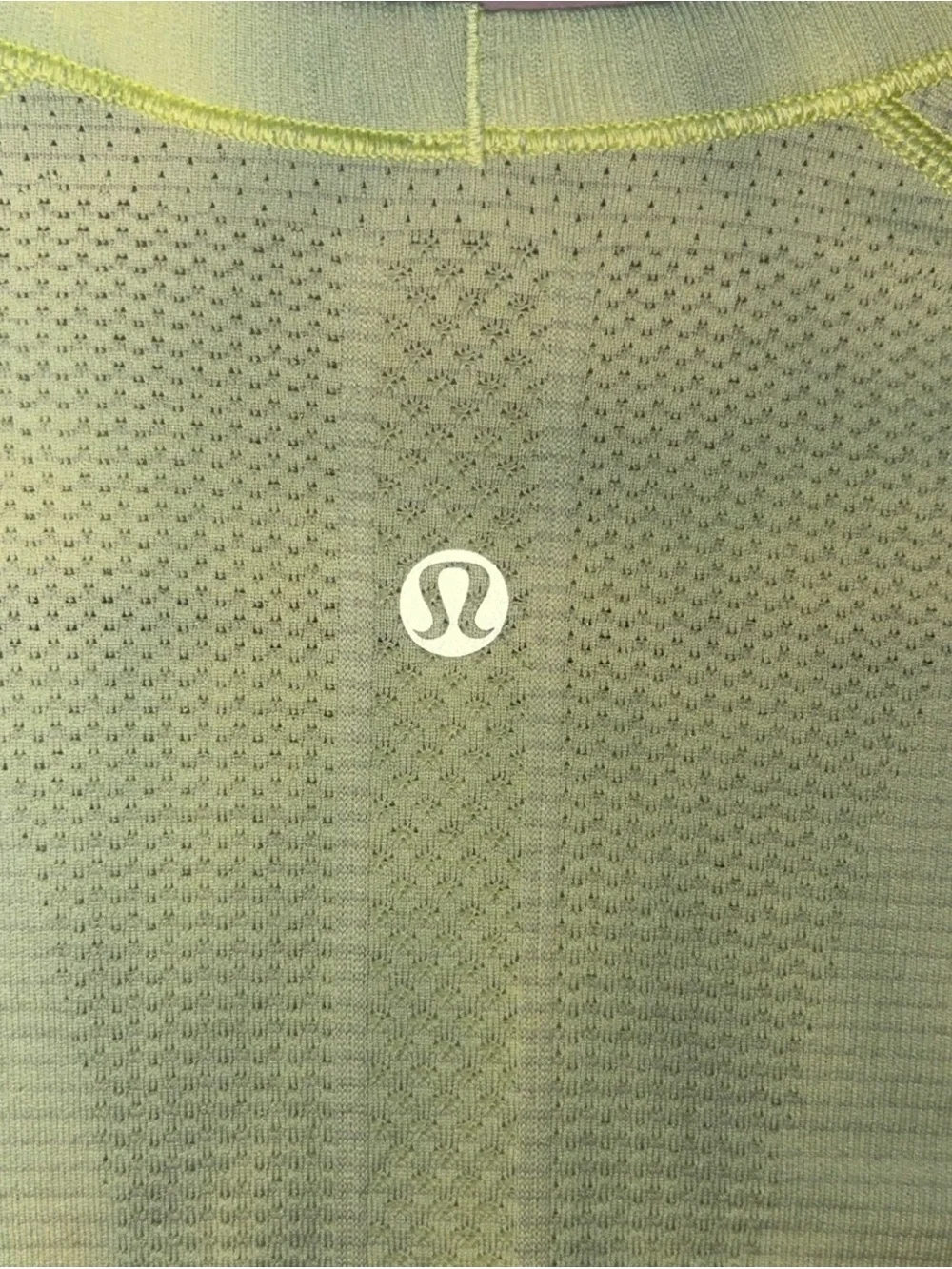 lululemon Athletica Swiftly Tech Longsleeve size 6